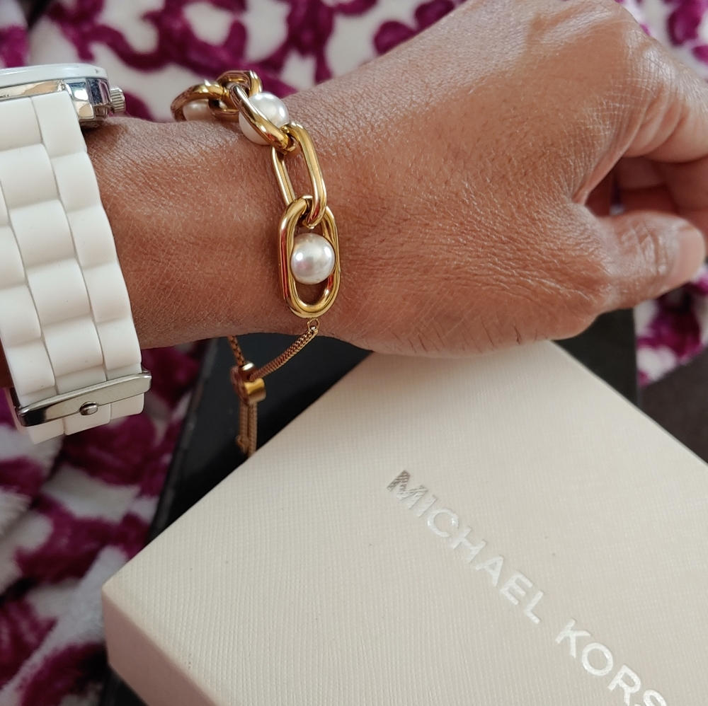 Michael Kors White Pearl Gold Tone Bracelet